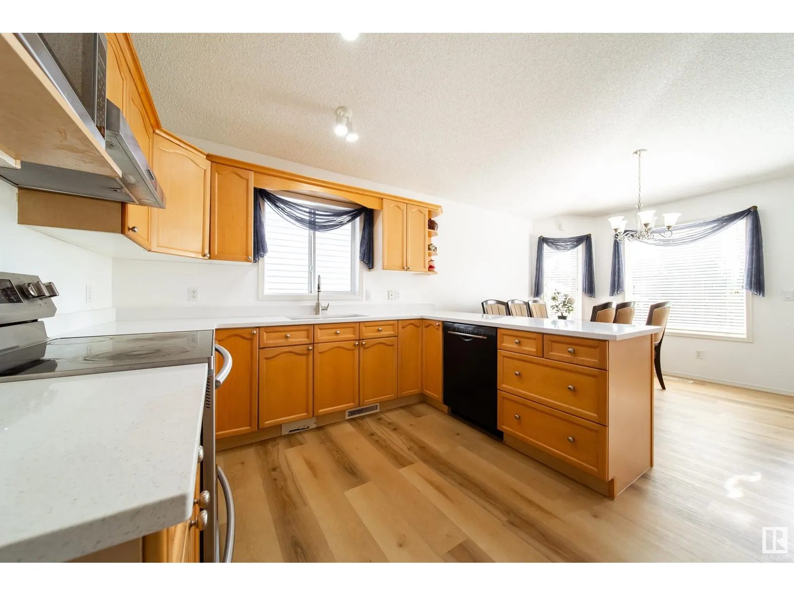 13023 35 ST NW NW