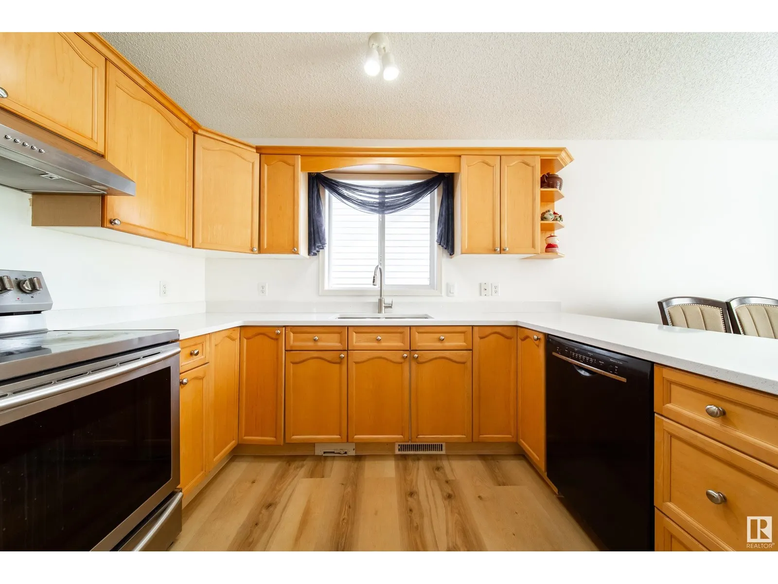 13023 35 ST NW NW