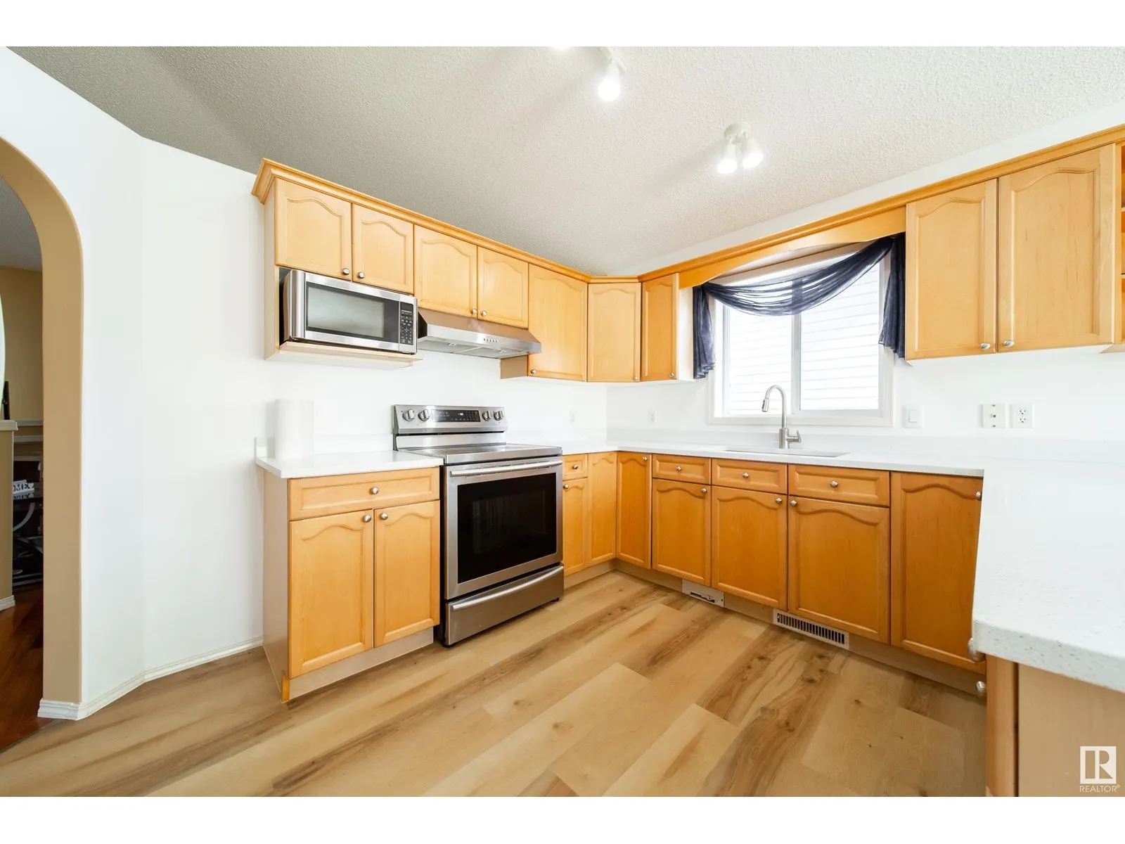 13023 35 ST NW NW