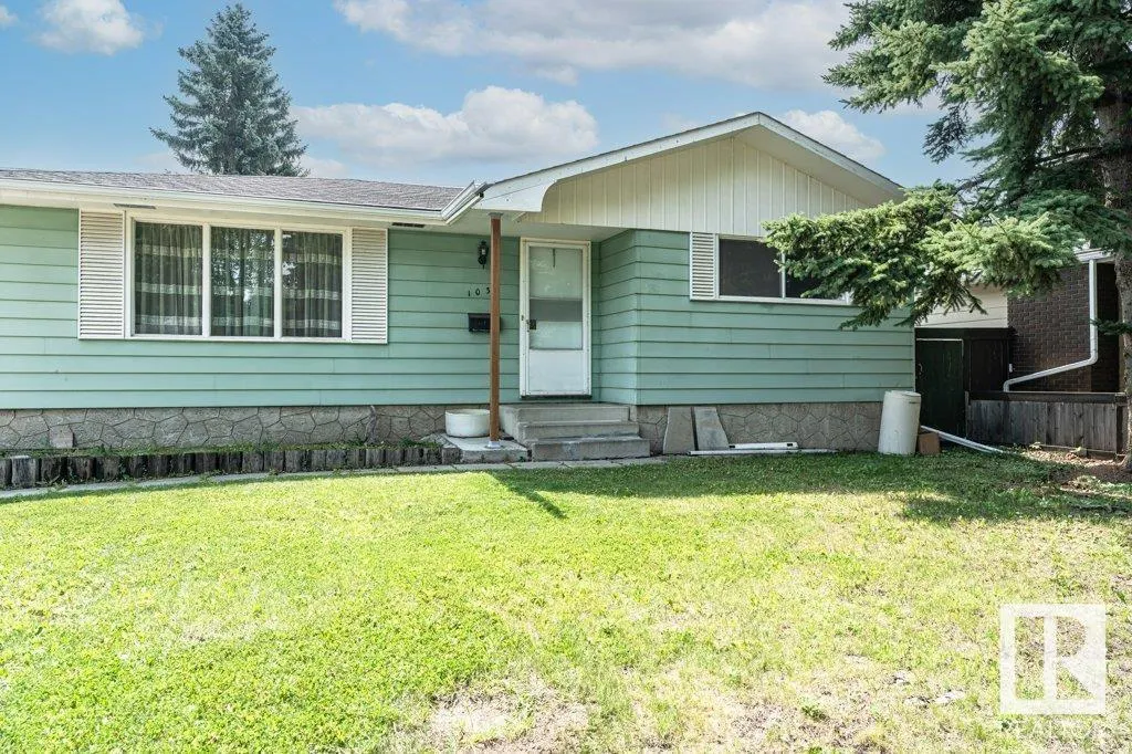 1036 MOYER DR