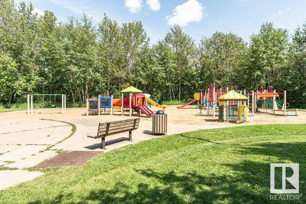 1036 MOYER DR