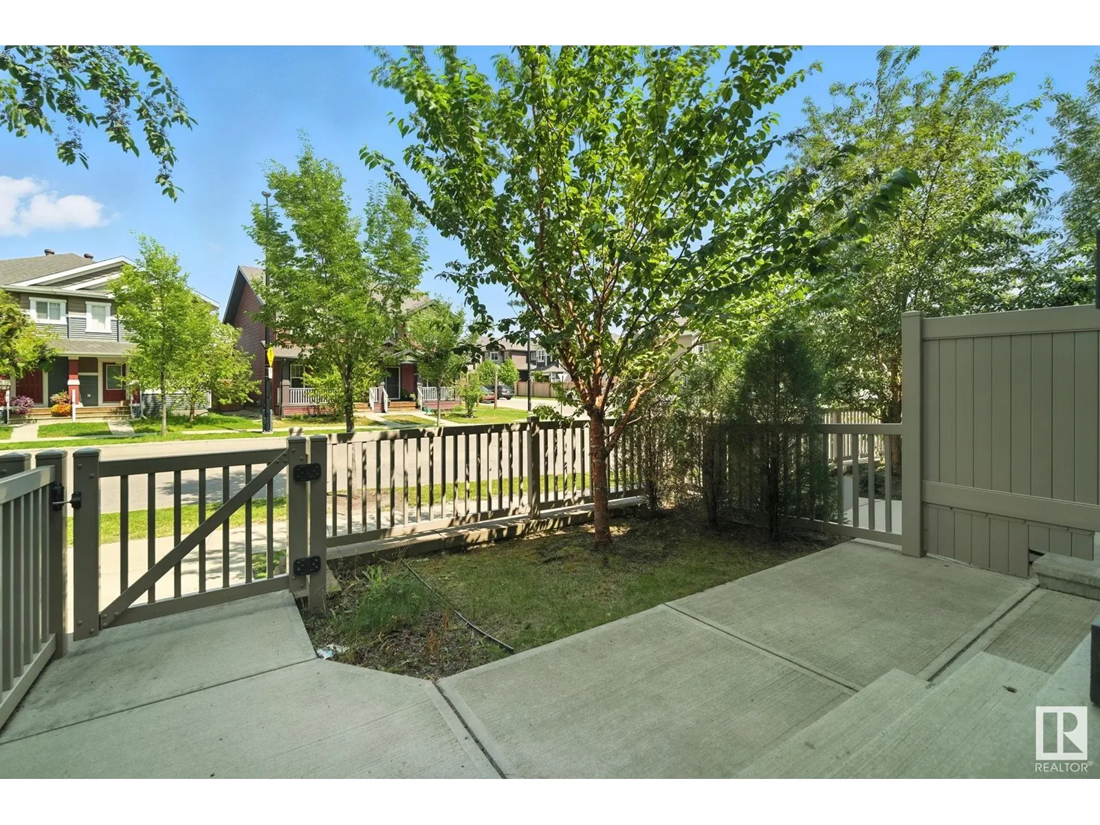4033 ORCHARDS DR SW