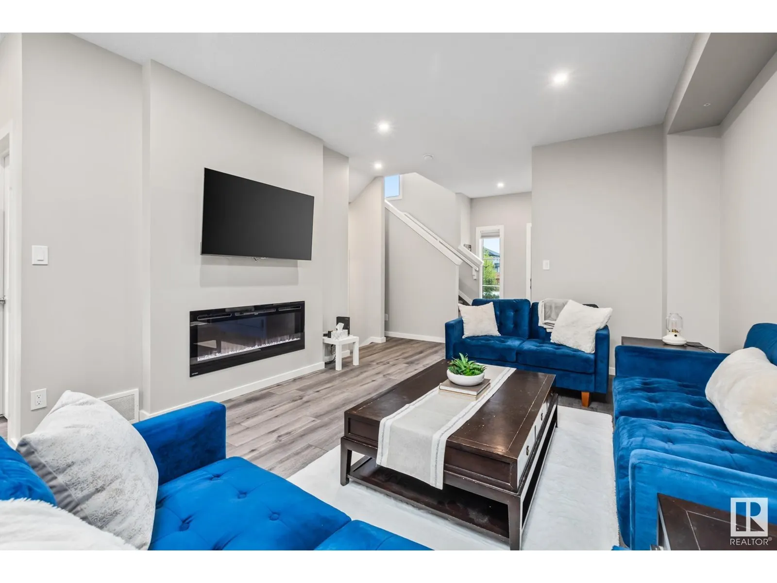 264 ROLSTON WD