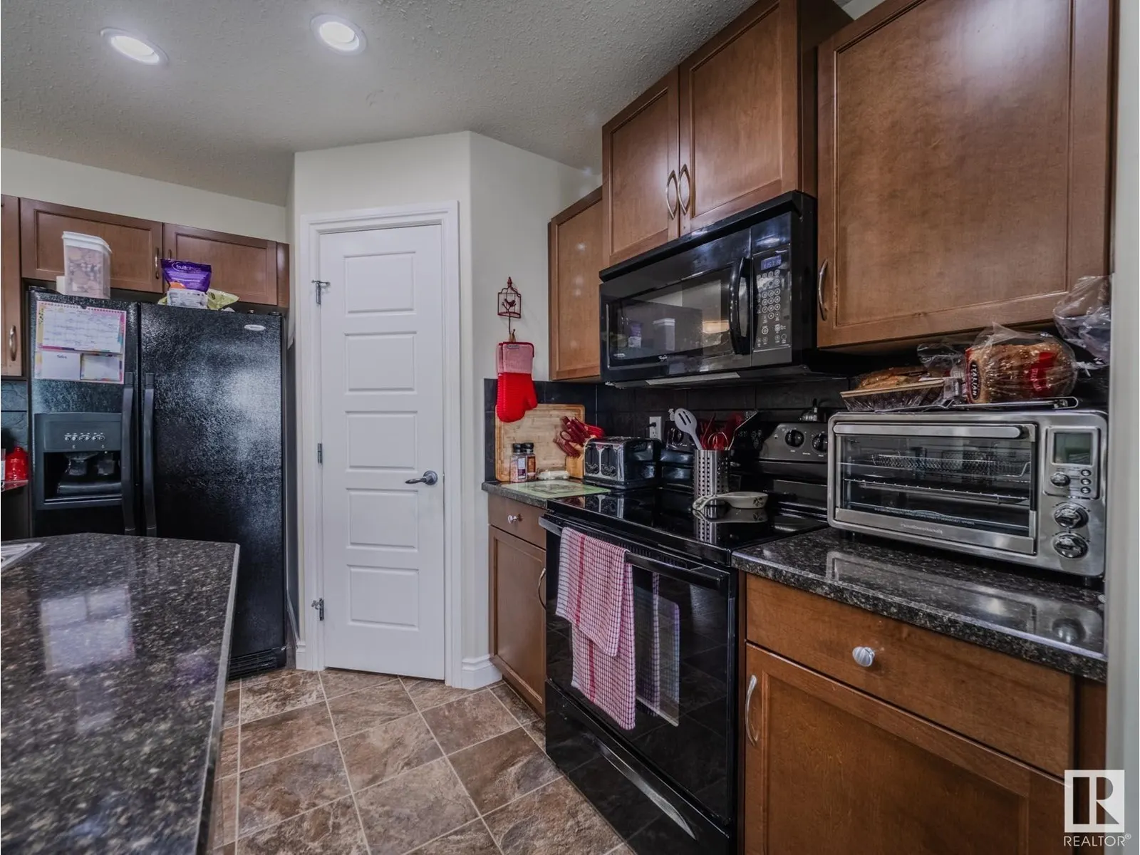 74 RED CANYON WY