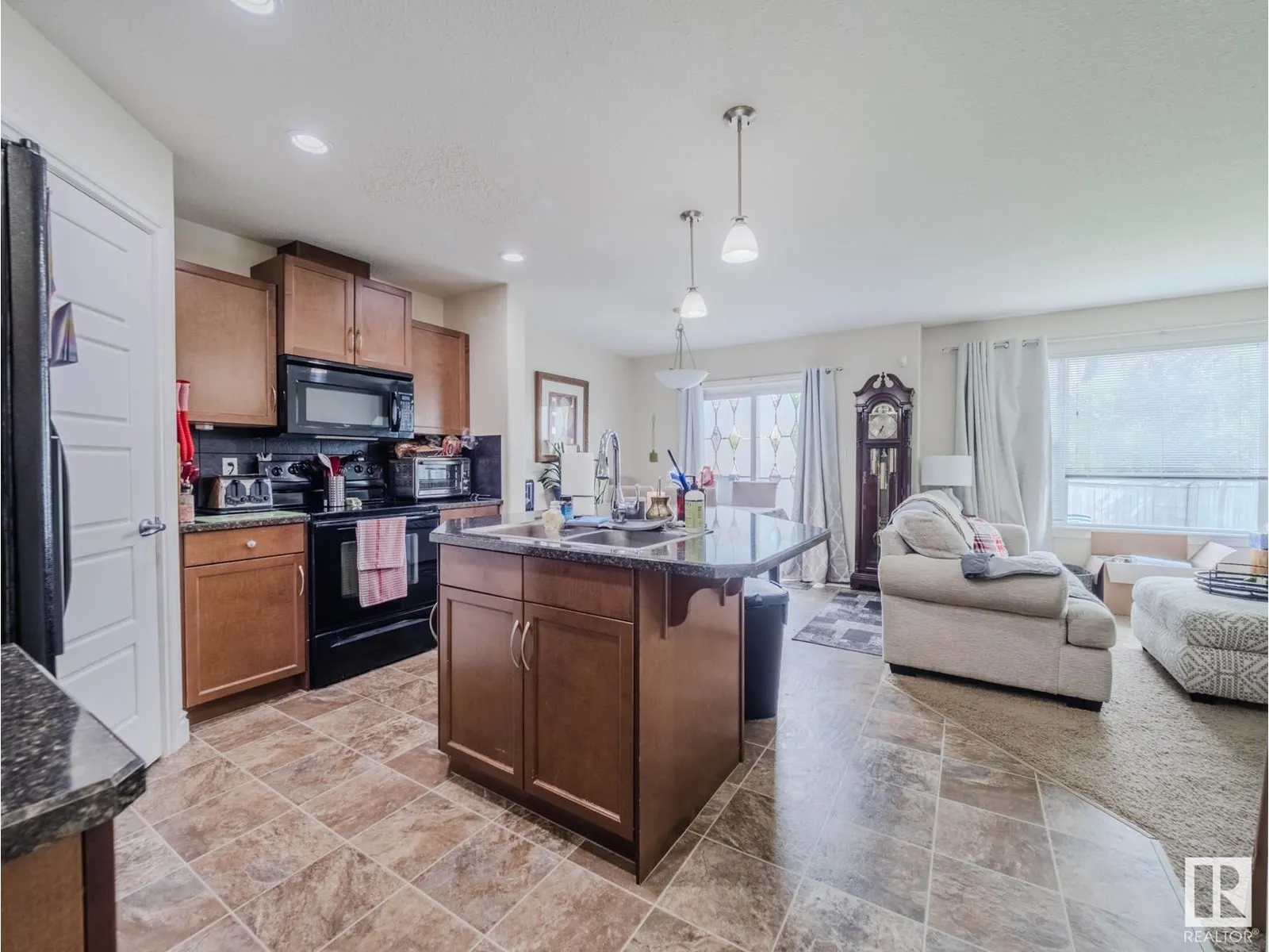 74 RED CANYON WY