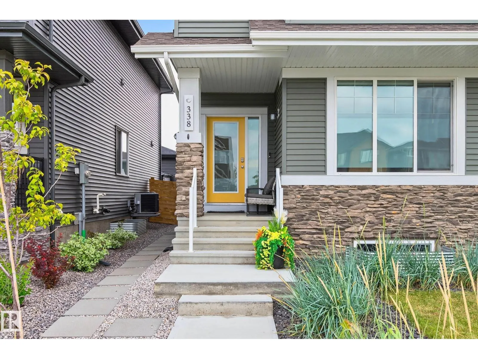 338 Jensen Lakes BV