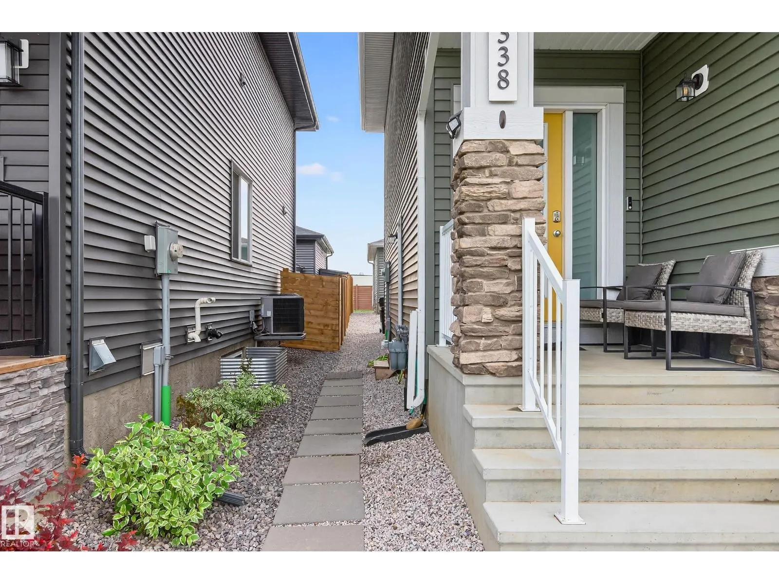 338 Jensen Lakes BV