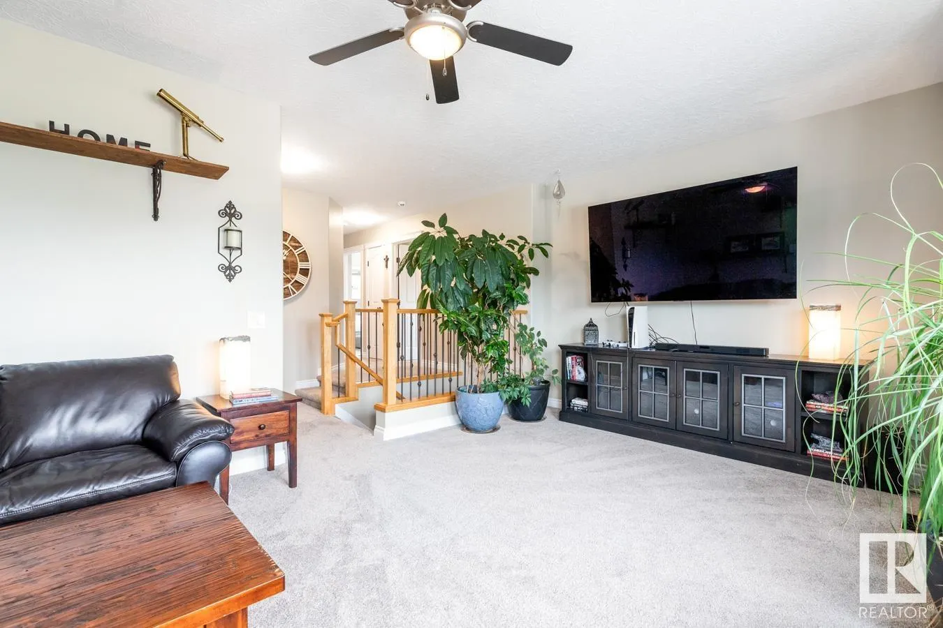 7 CREEKSIDE DR