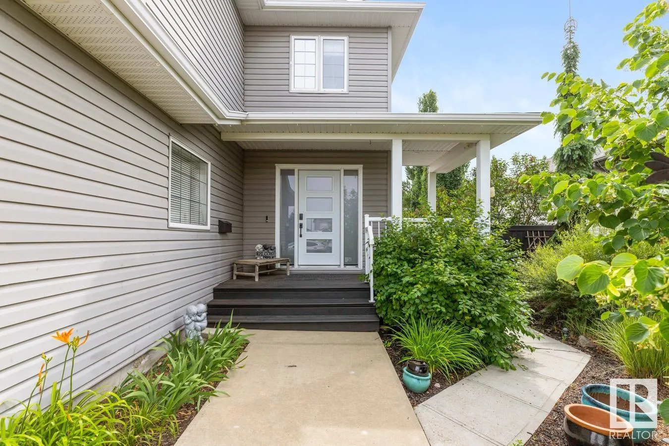 7 CREEKSIDE DR
