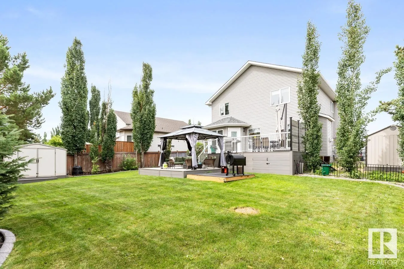 7 CREEKSIDE DR