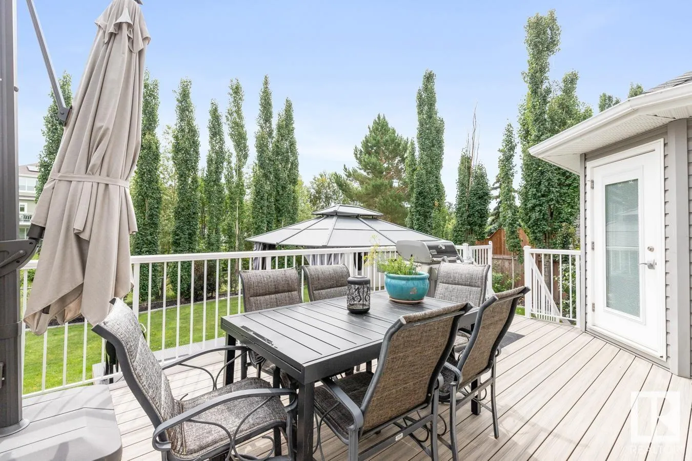 7 CREEKSIDE DR
