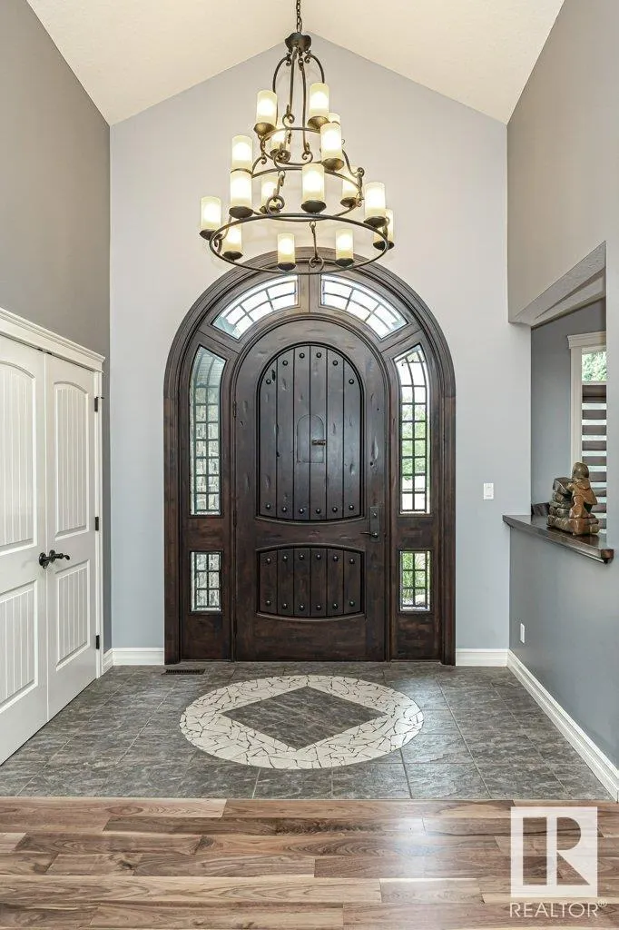 637 Estate DR