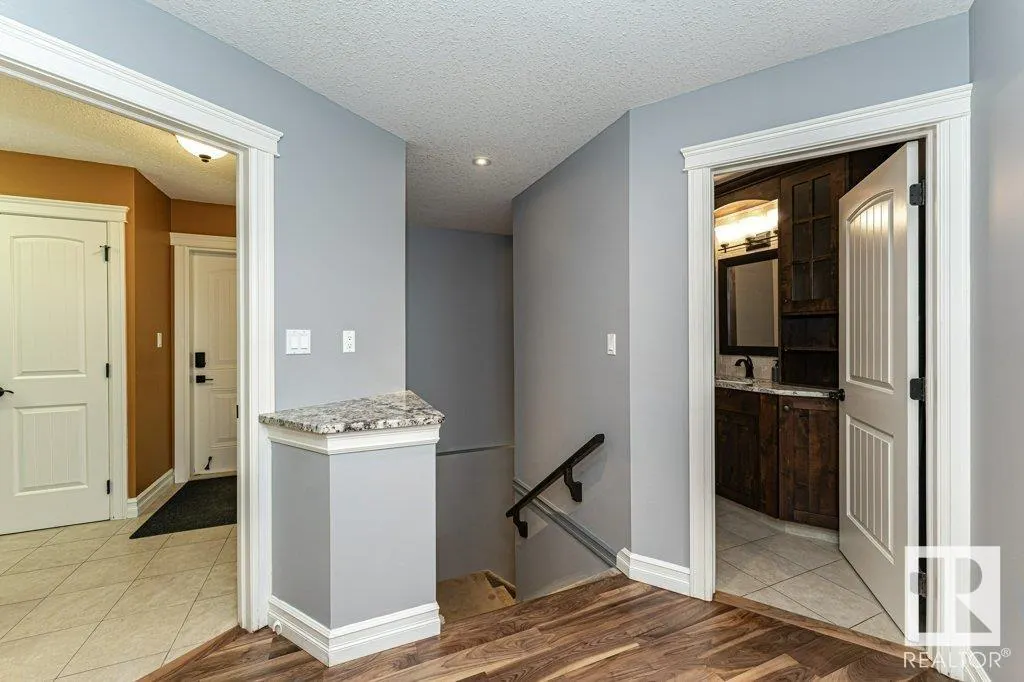 637 Estate DR