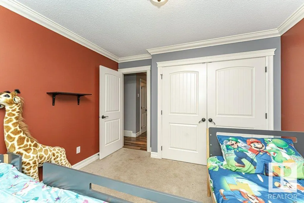 637 Estate DR