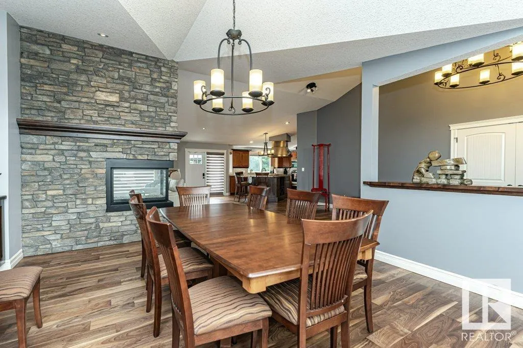 637 Estate DR