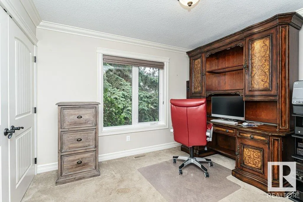 637 Estate DR