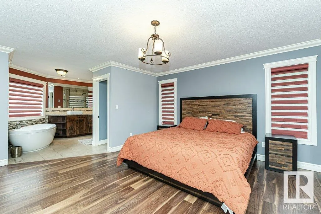 637 Estate DR