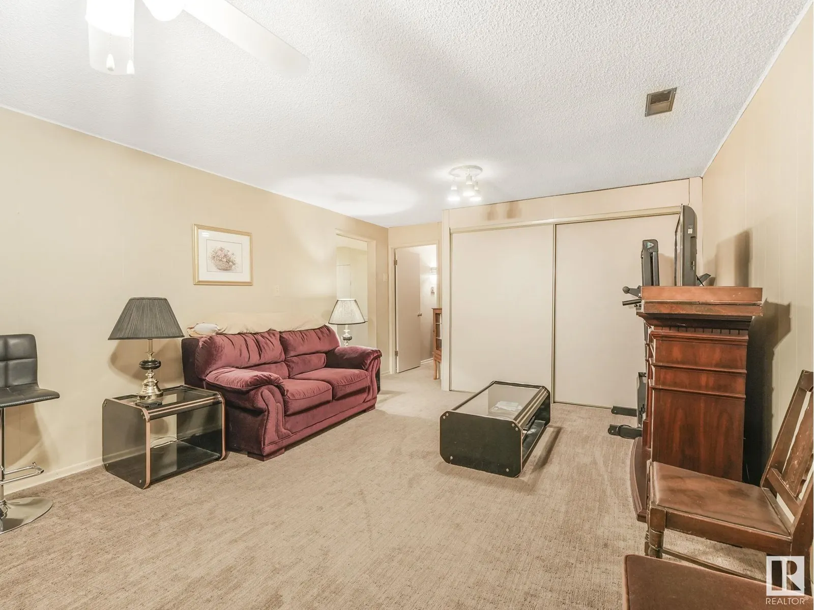 8527 134A AV NW