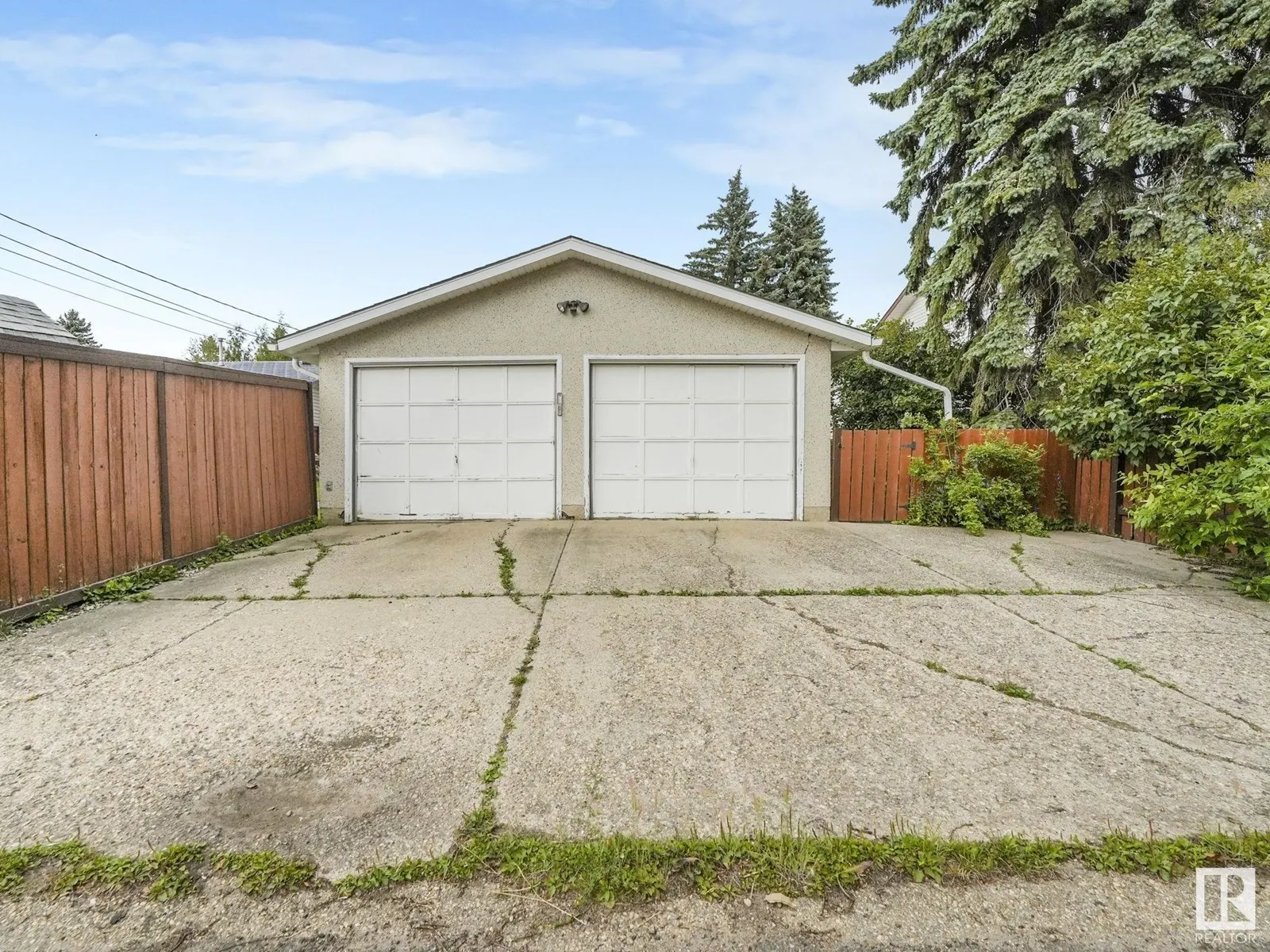 8527 134A AV NW