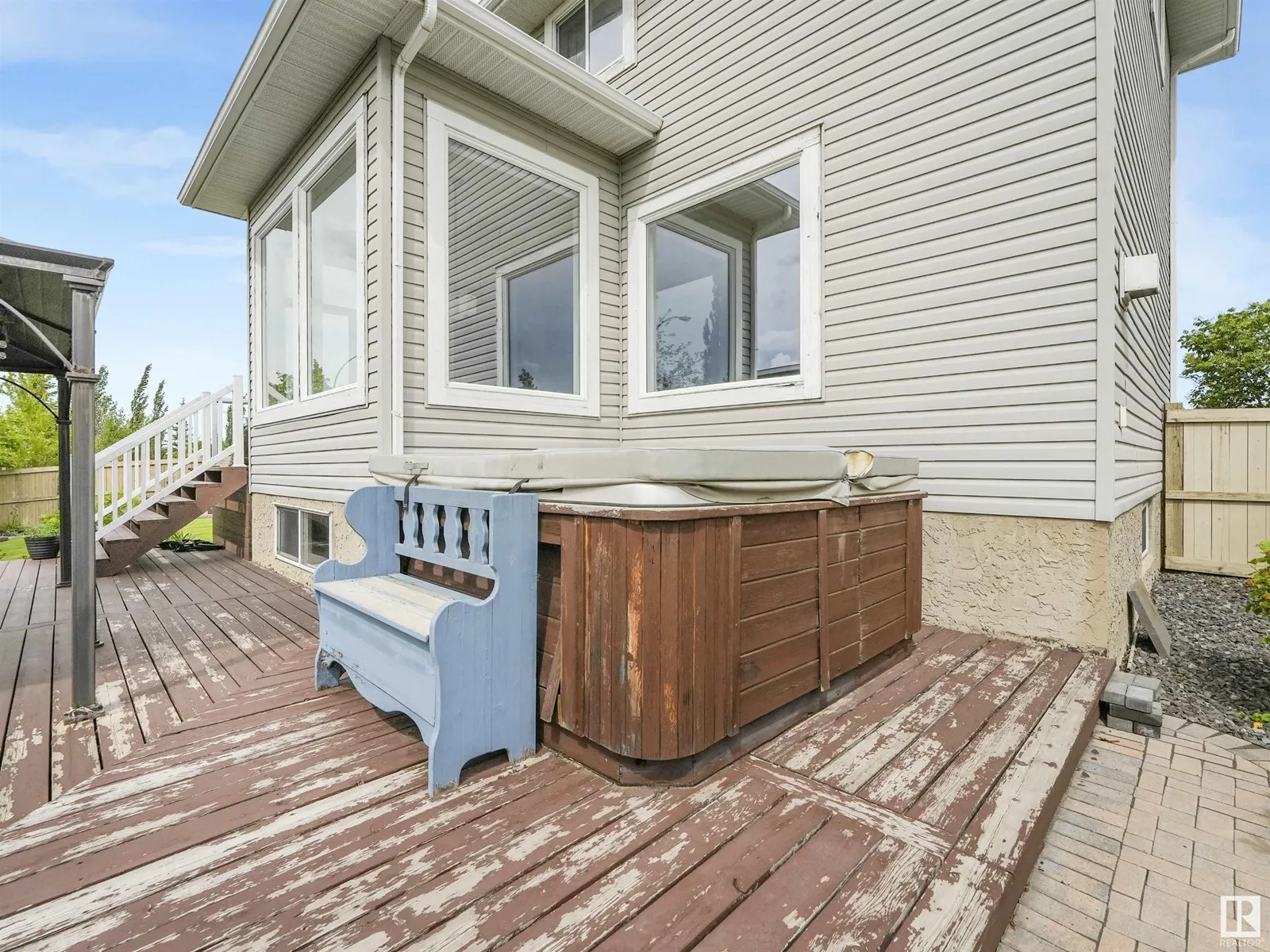 55 RIDGELAND PT