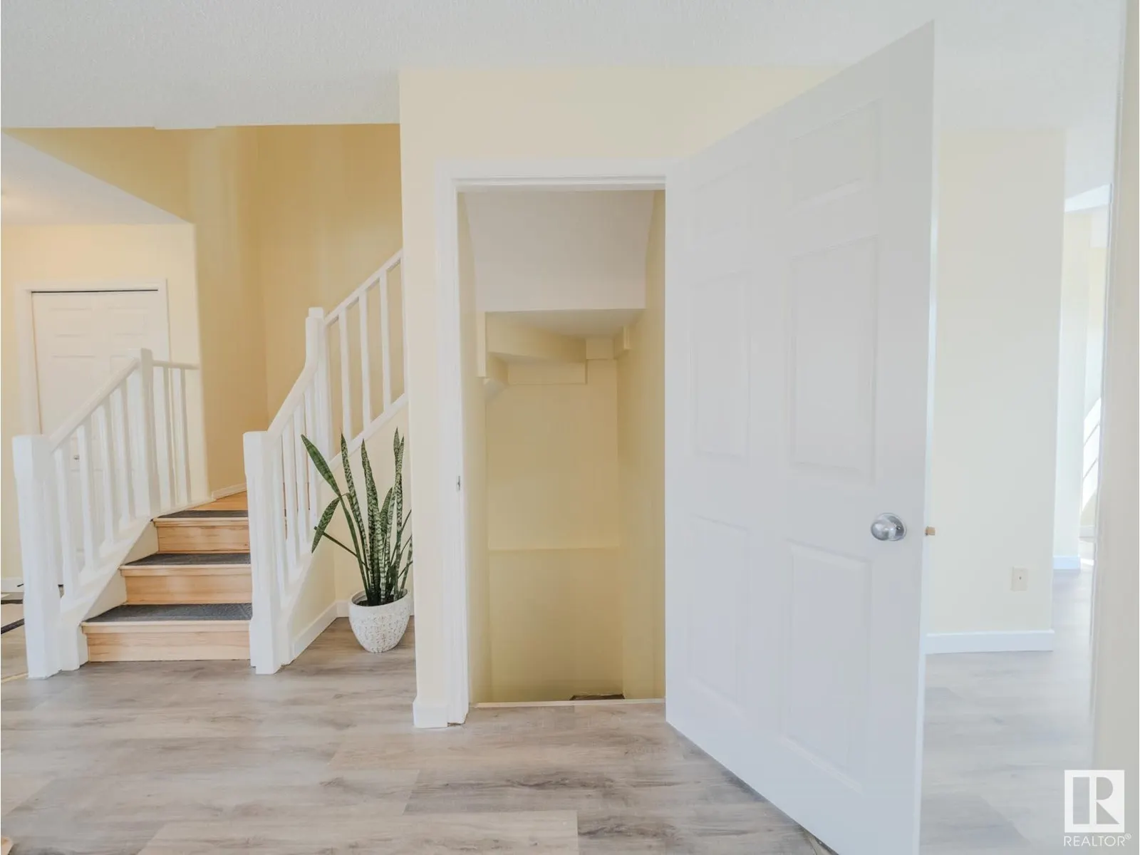 15013 135A ST NW
