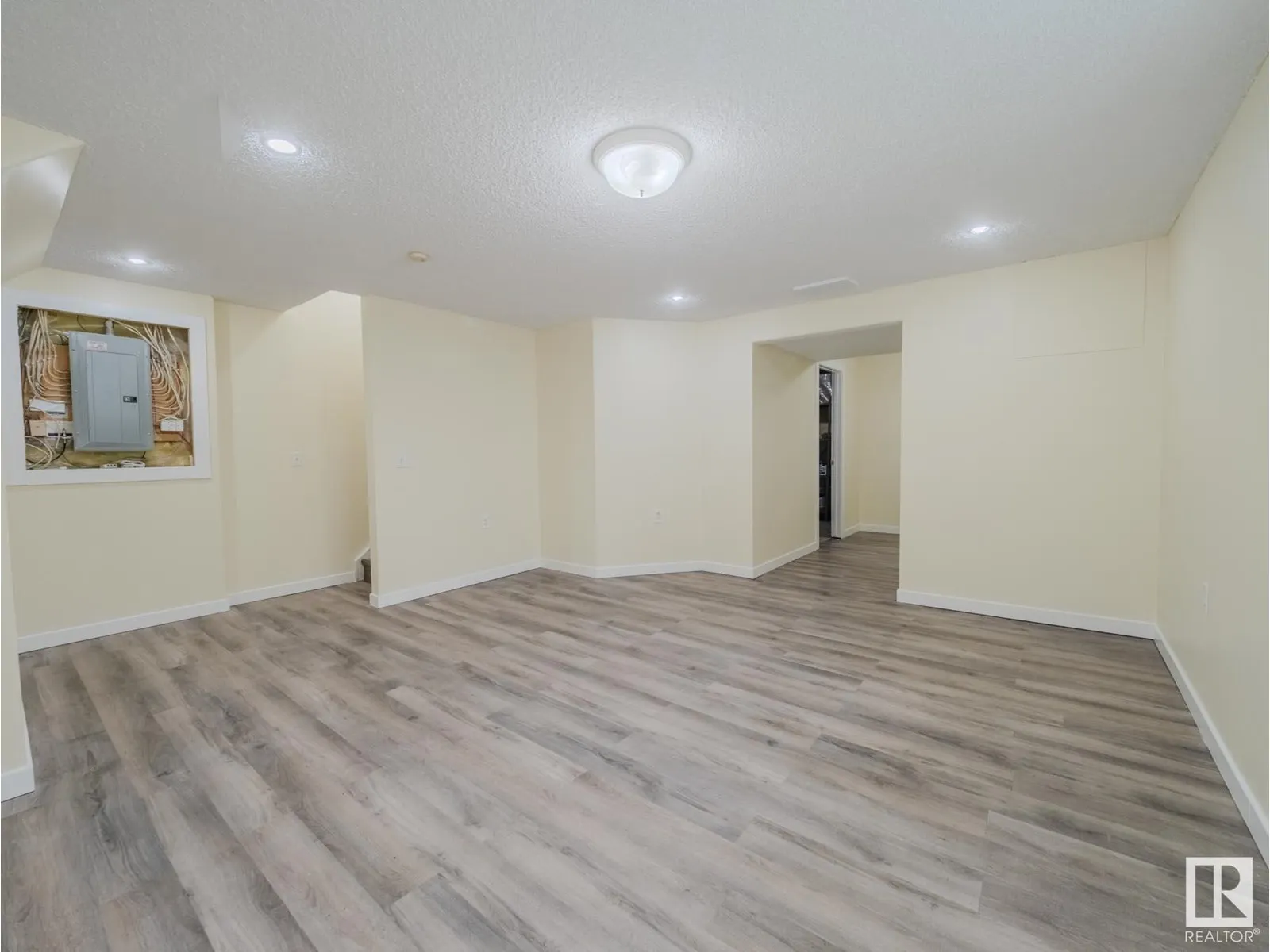 15013 135A ST NW