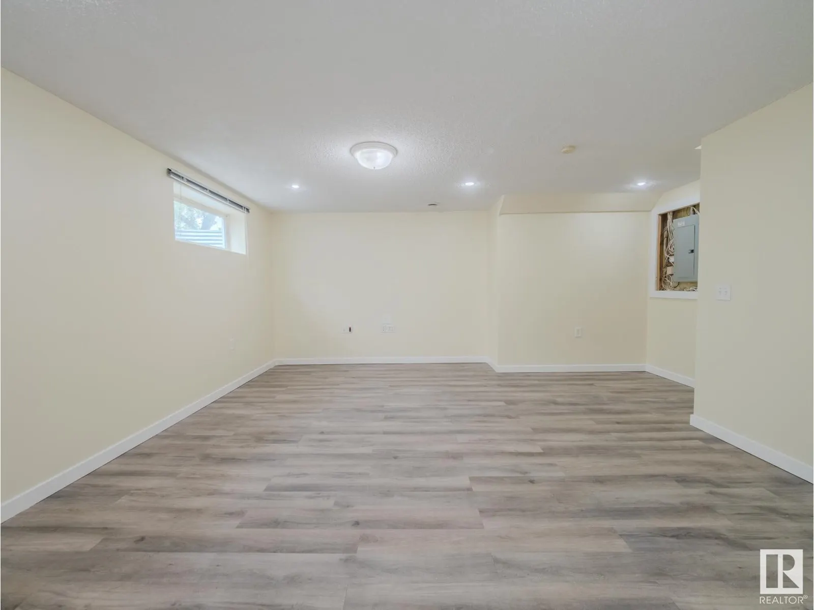 15013 135A ST NW
