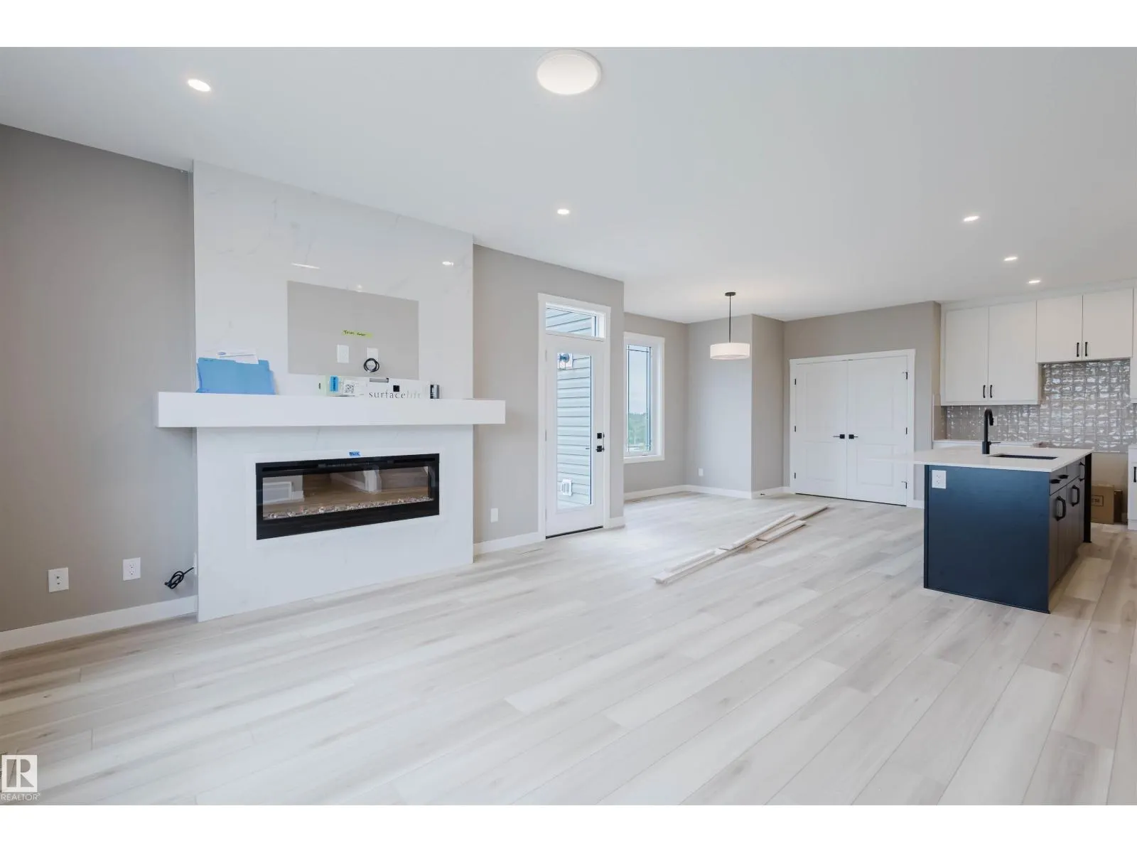 1133 Crestview TC