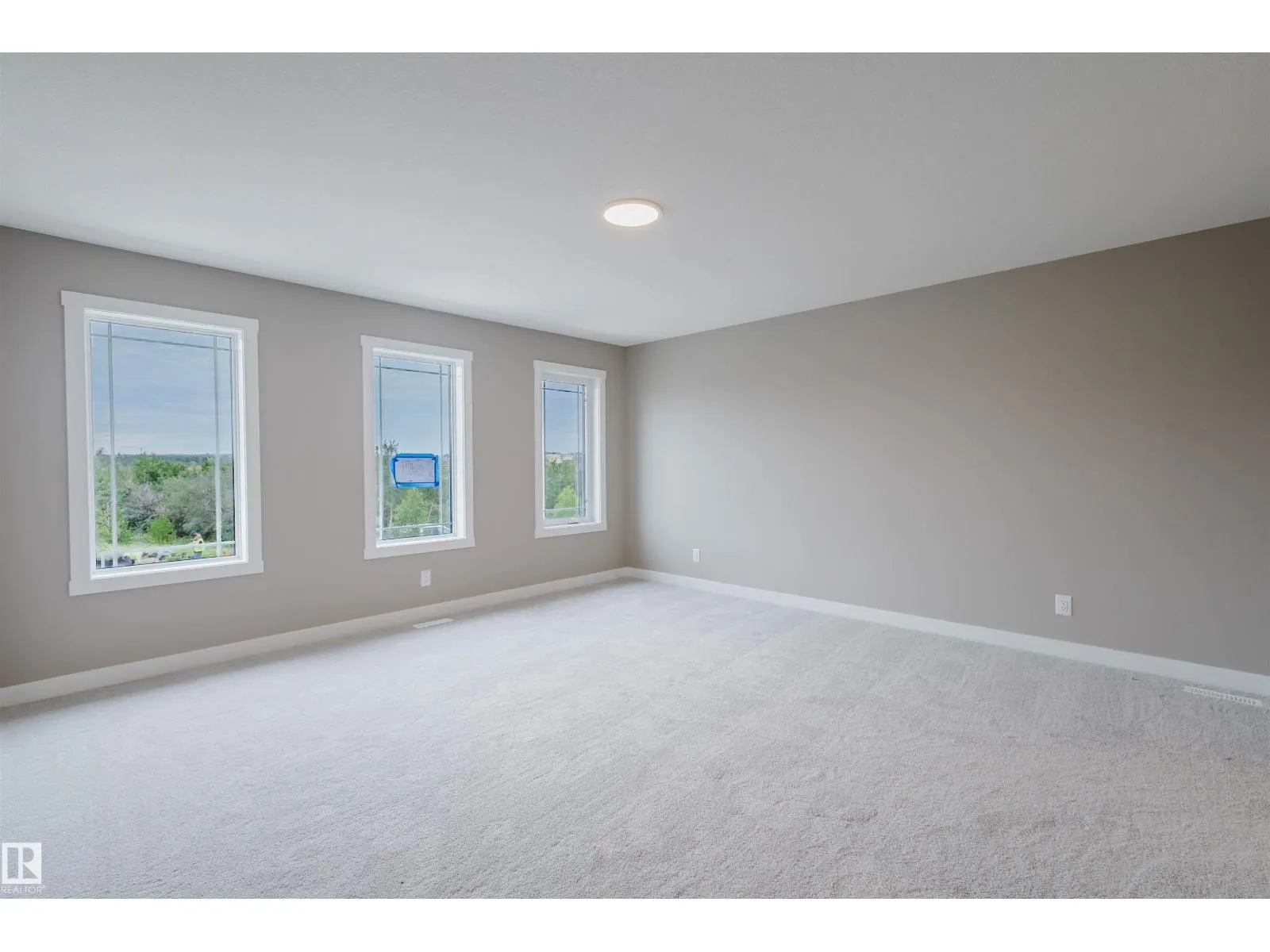 1133 Crestview TC