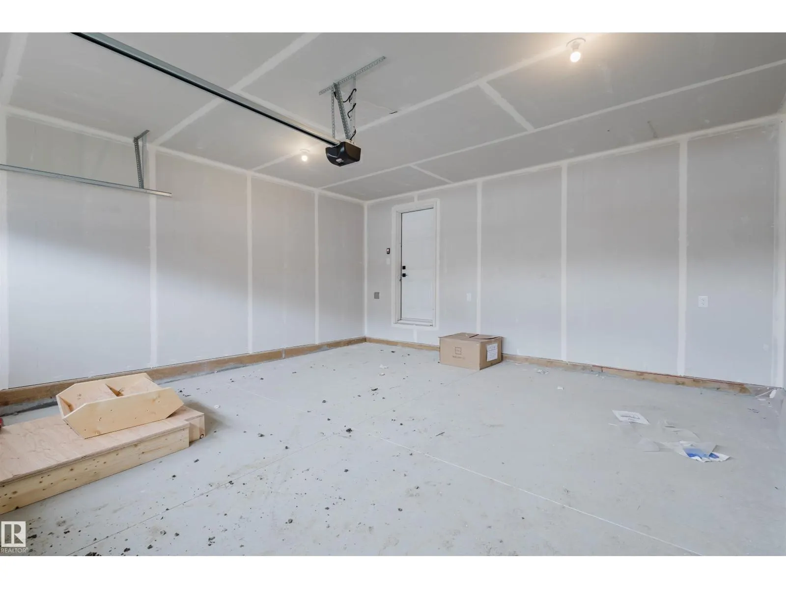 1133 Crestview TC