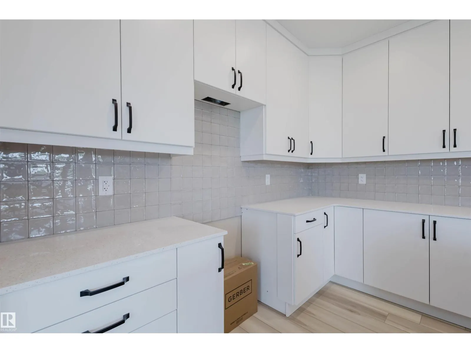 1133 Crestview TC