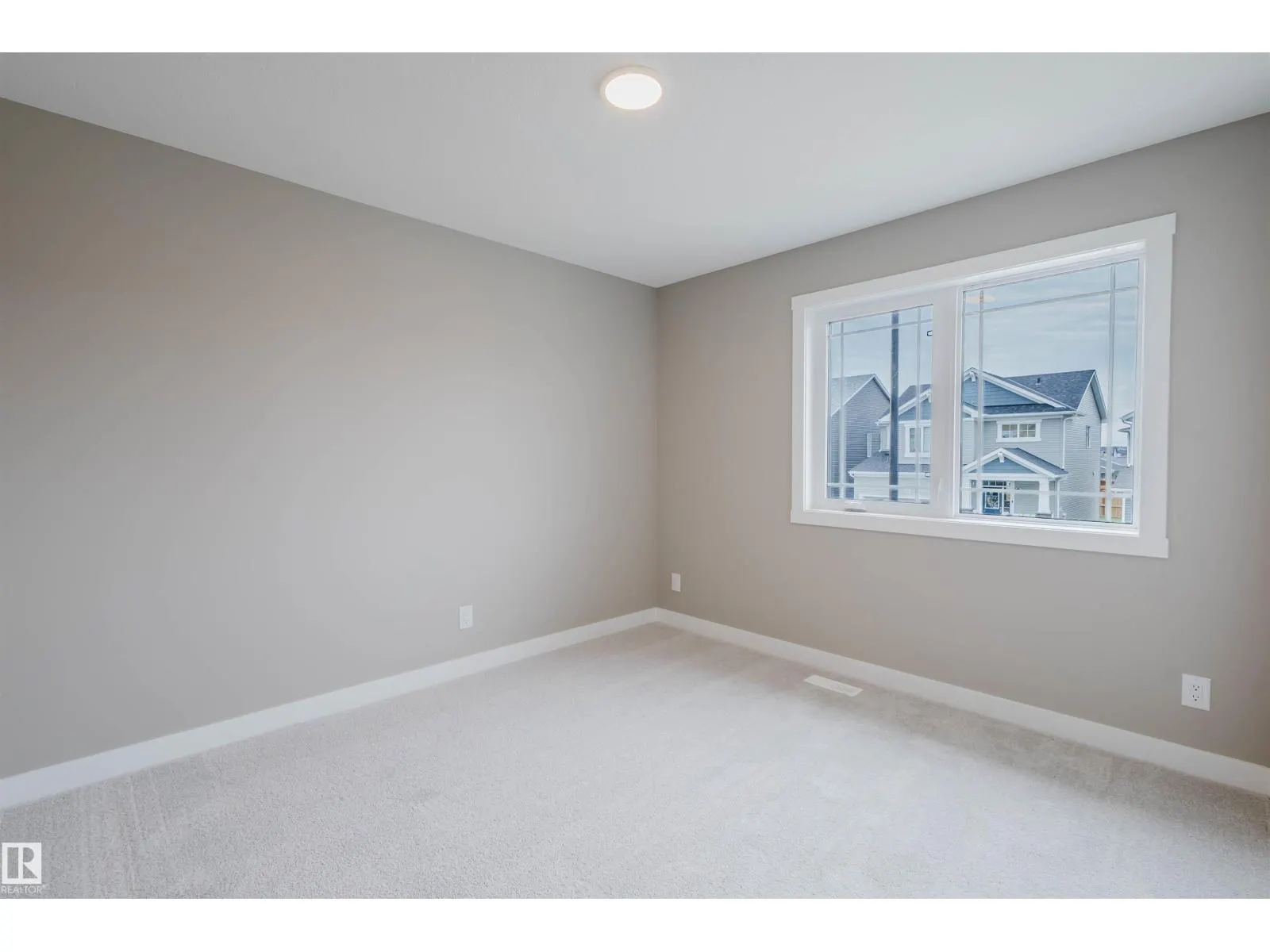 1133 Crestview TC