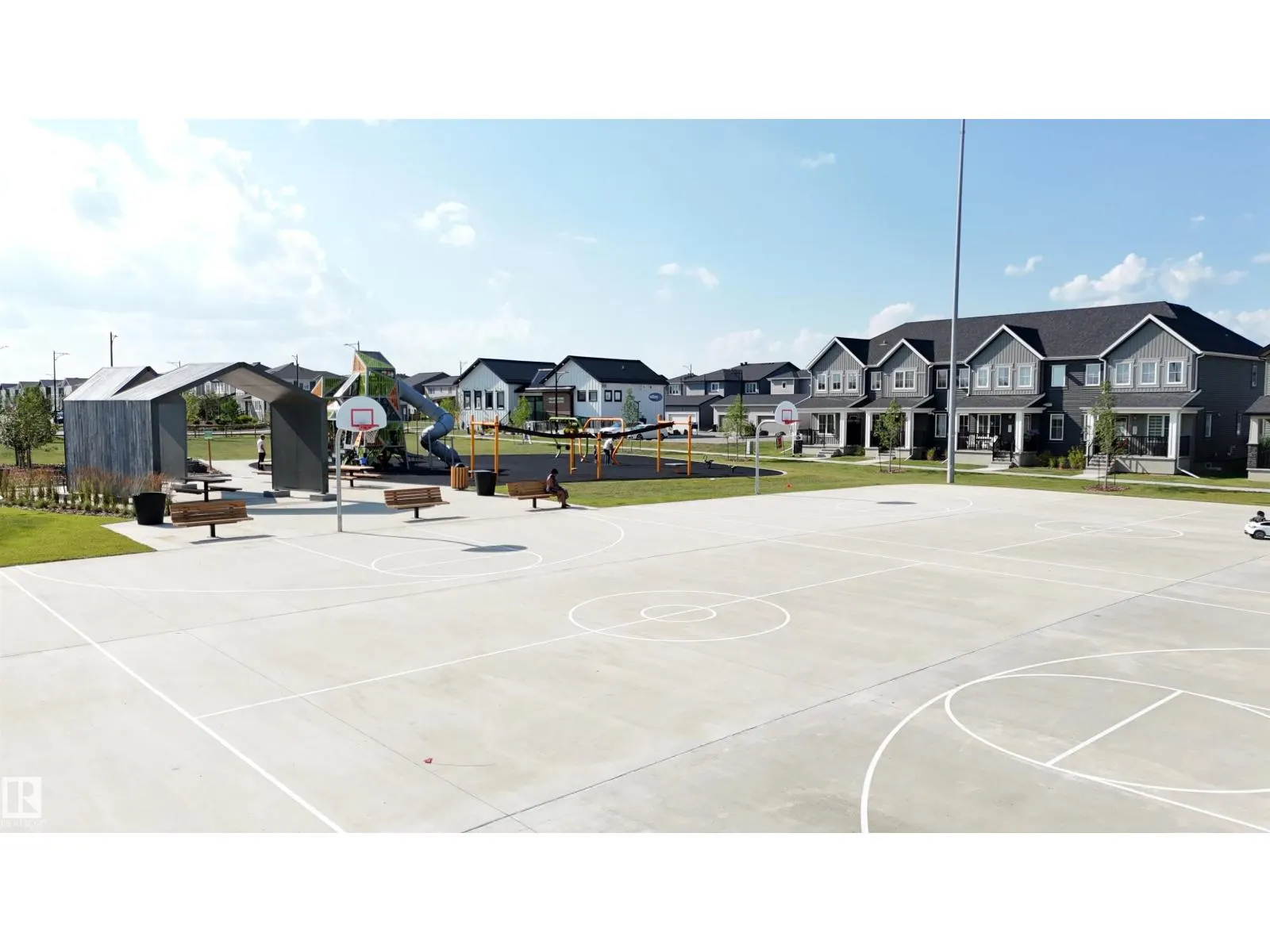 1133 Crestview TC