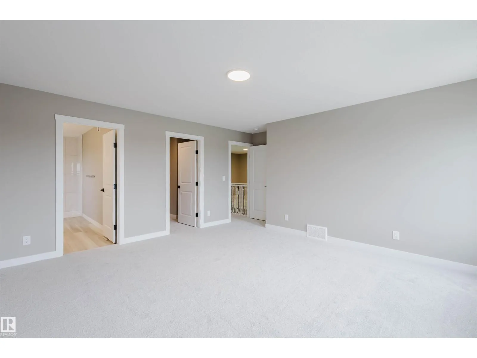 1133 Crestview TC