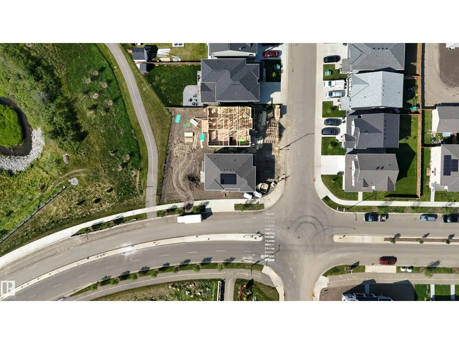 1133 Crestview TC