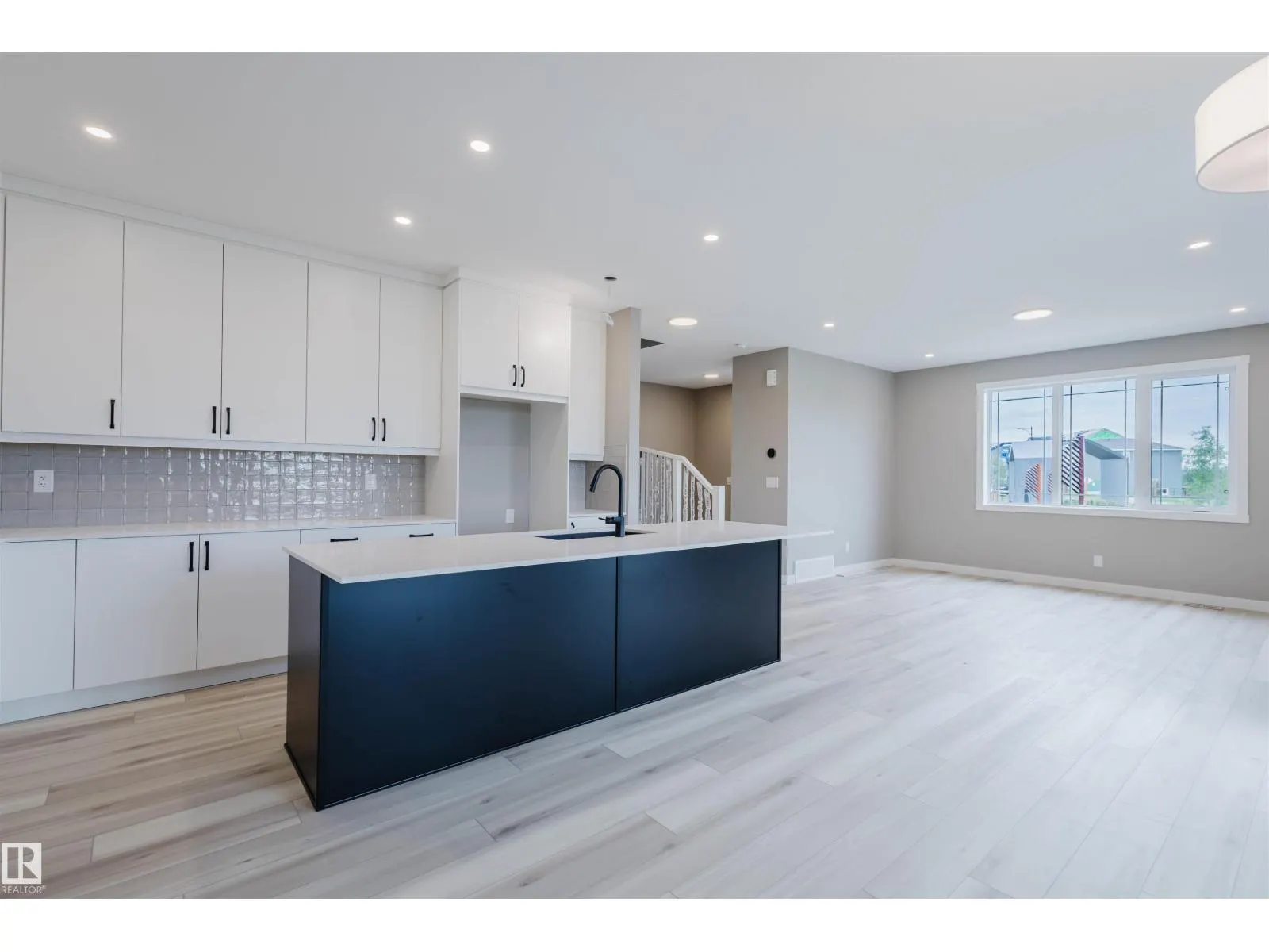 1133 Crestview TC