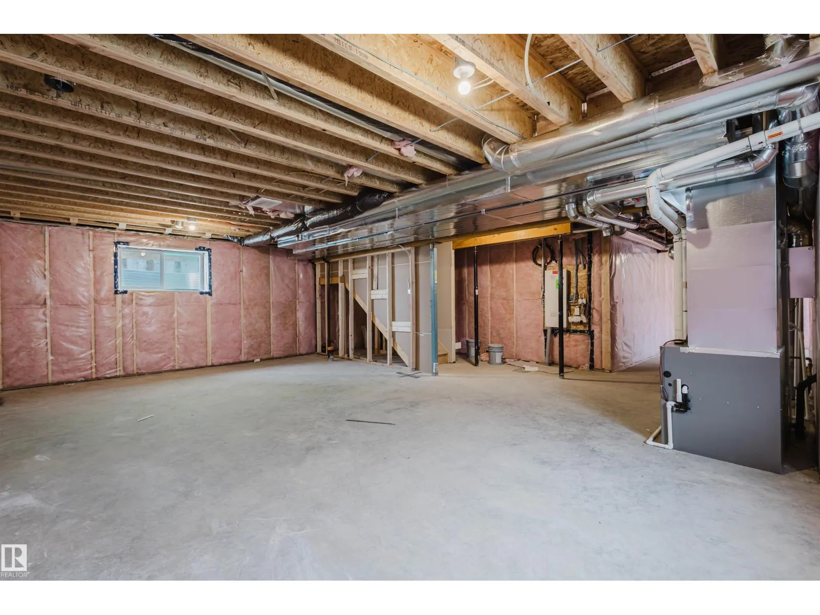 1133 Crestview TC