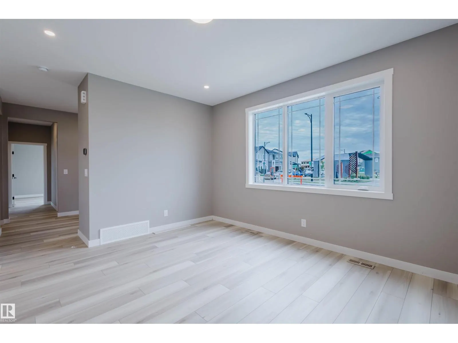 1133 Crestview TC