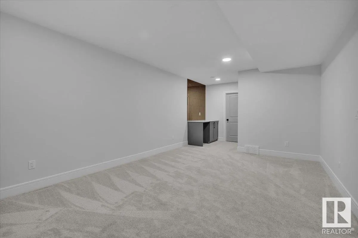 145 ELM ST
