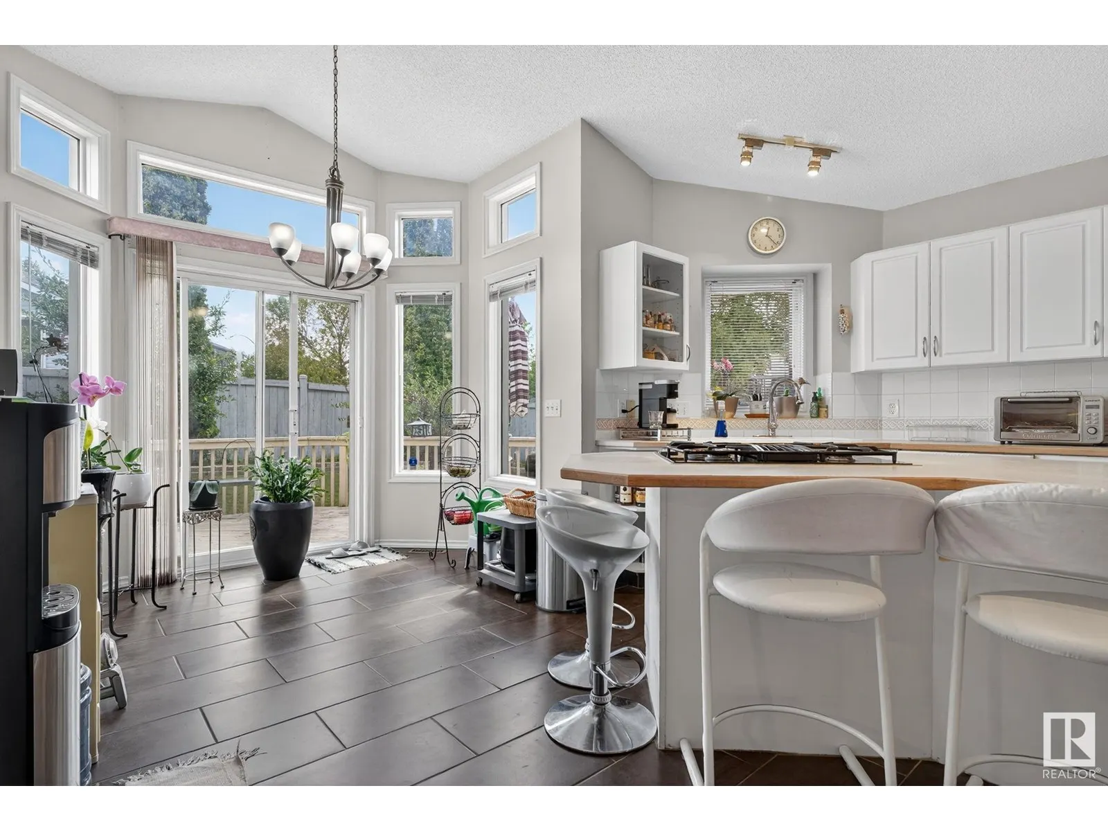47 HUNTINGTON CR