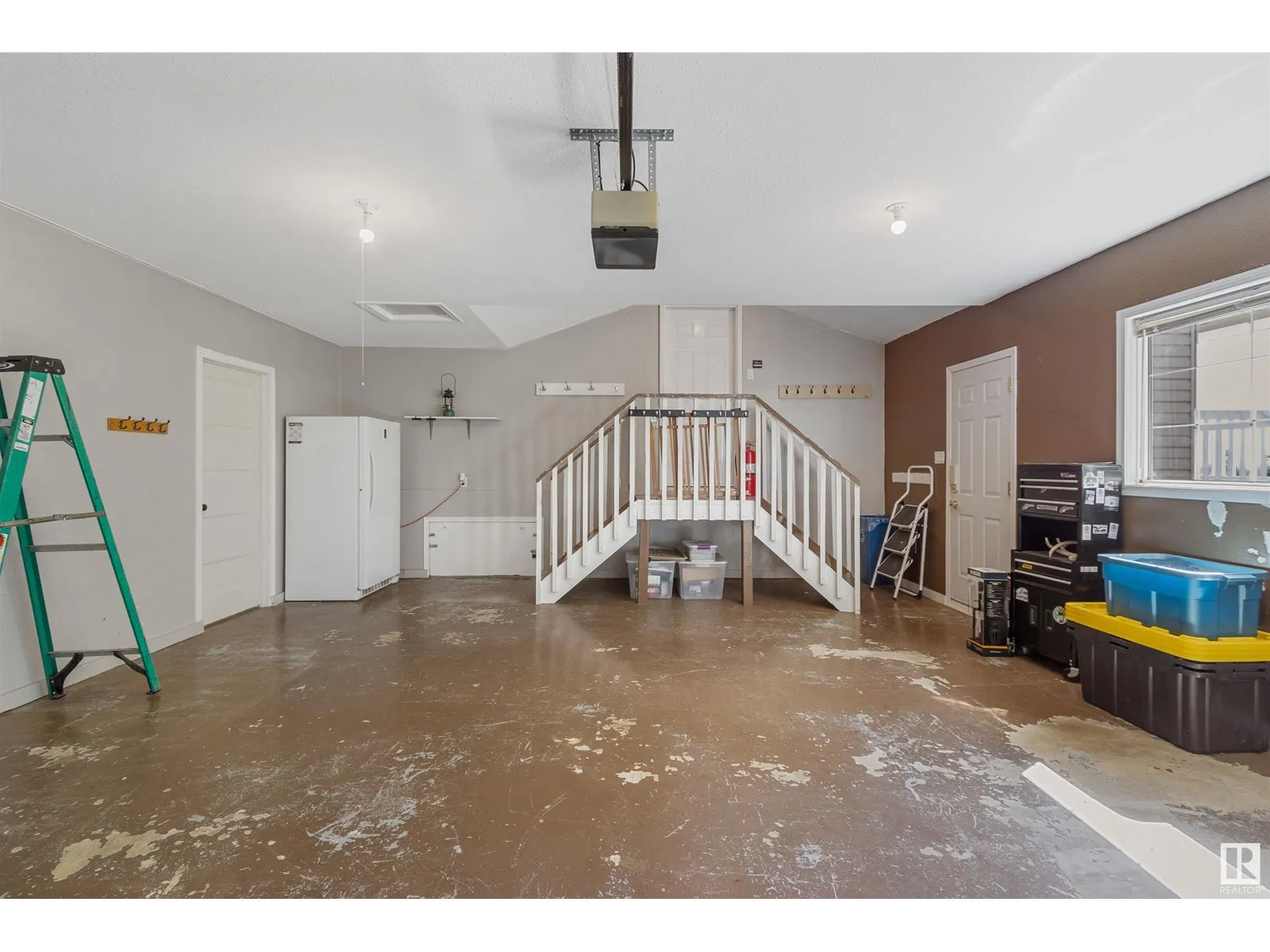 111 6st SW