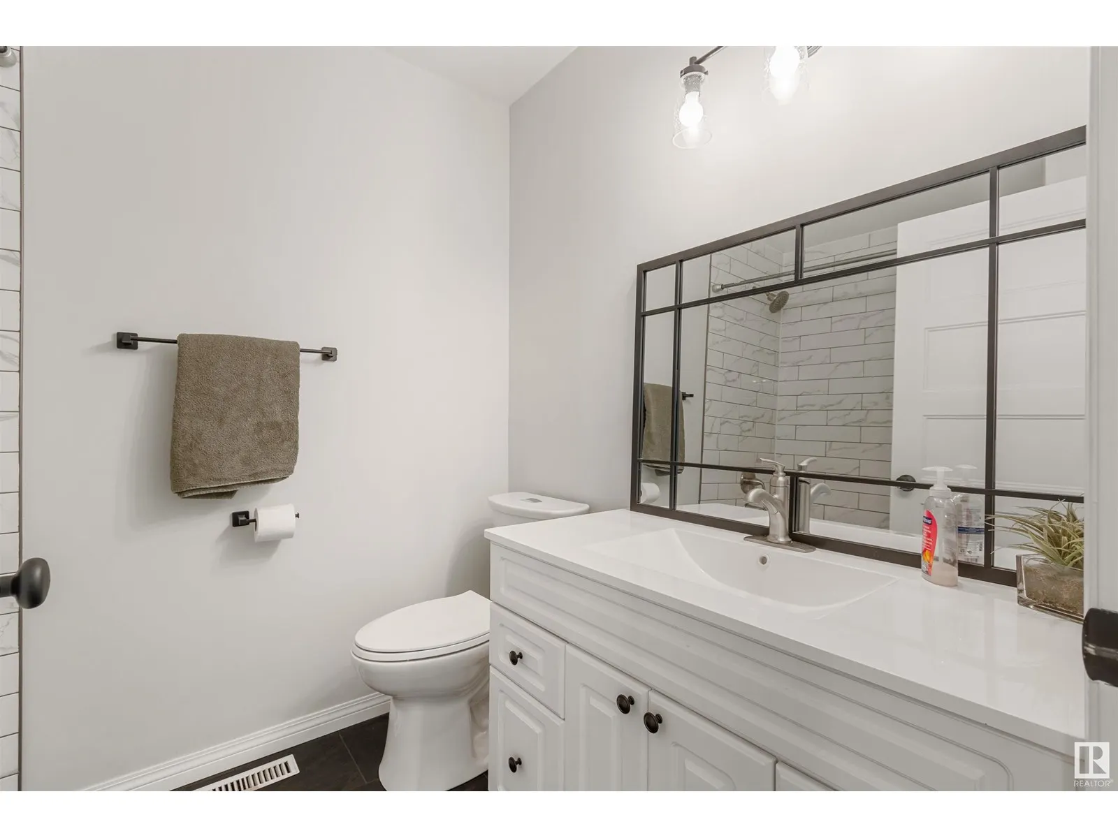111 6st SW