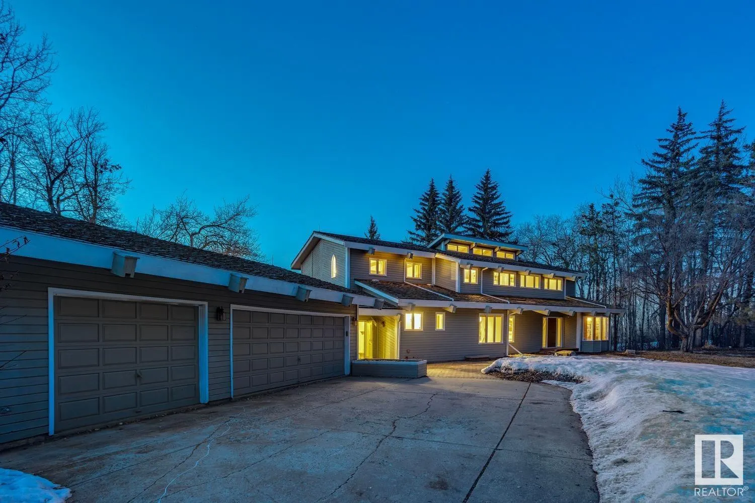 18420 8A AV SW