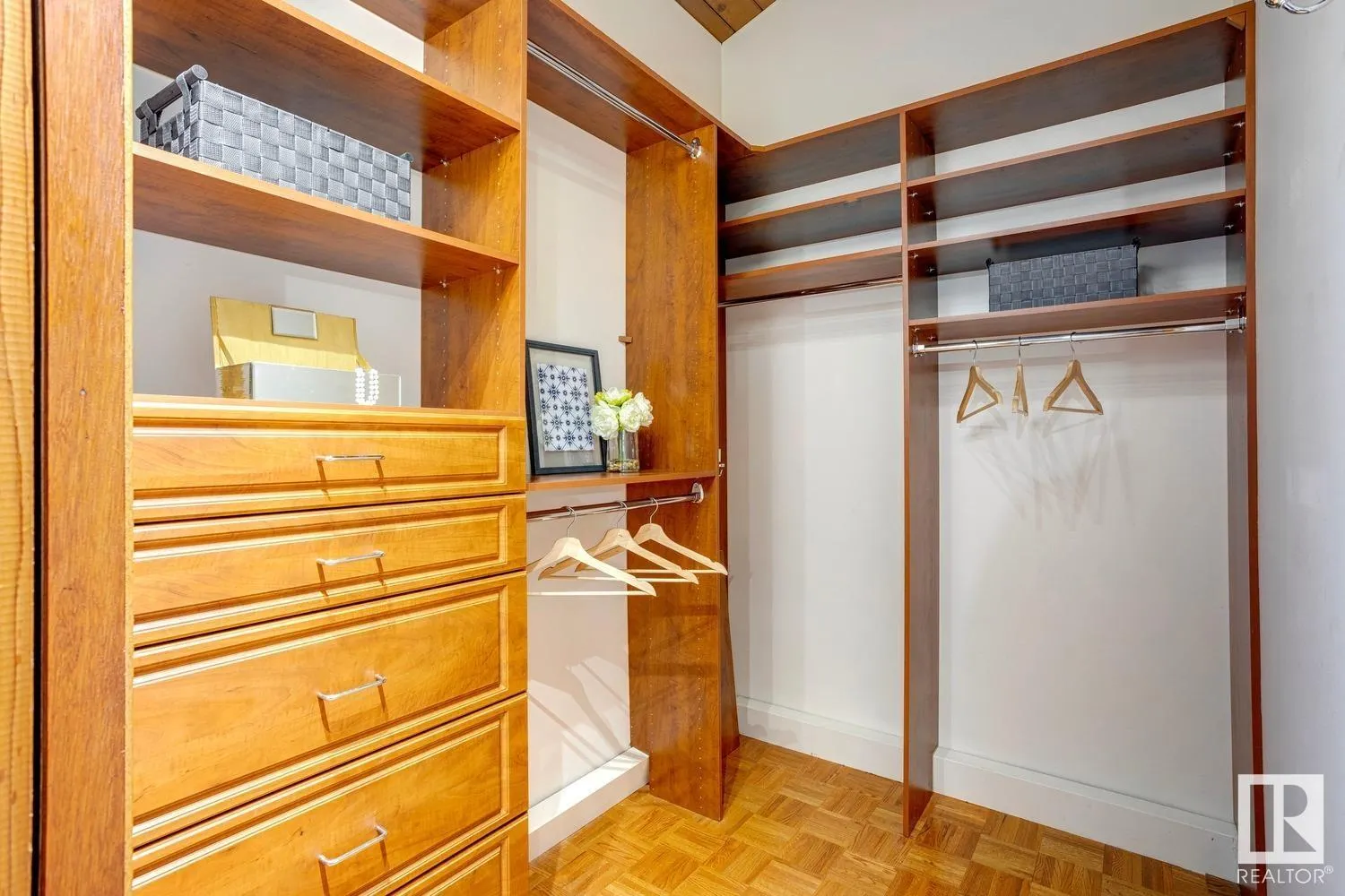 18420 8A AV SW