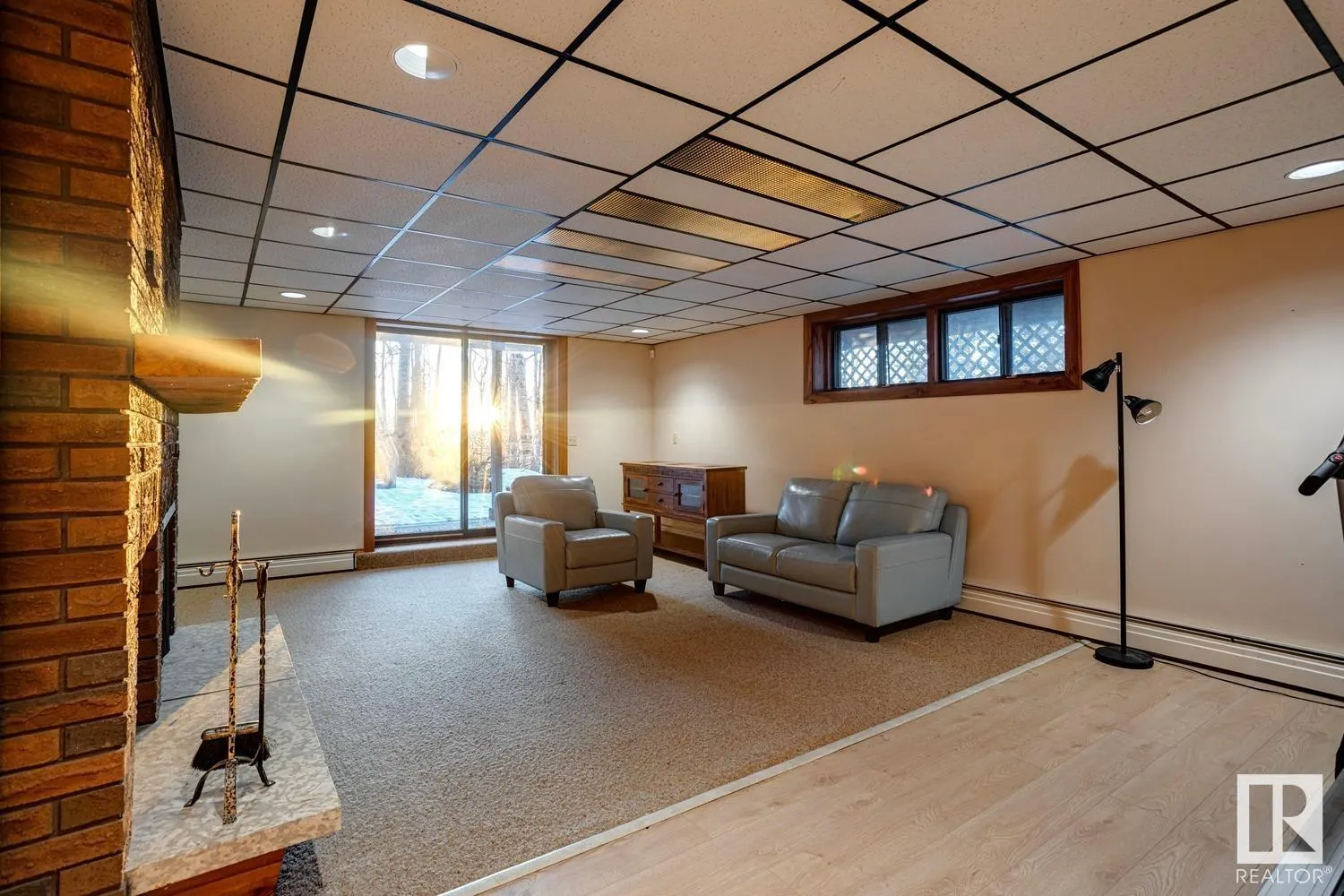 18420 8A AV SW