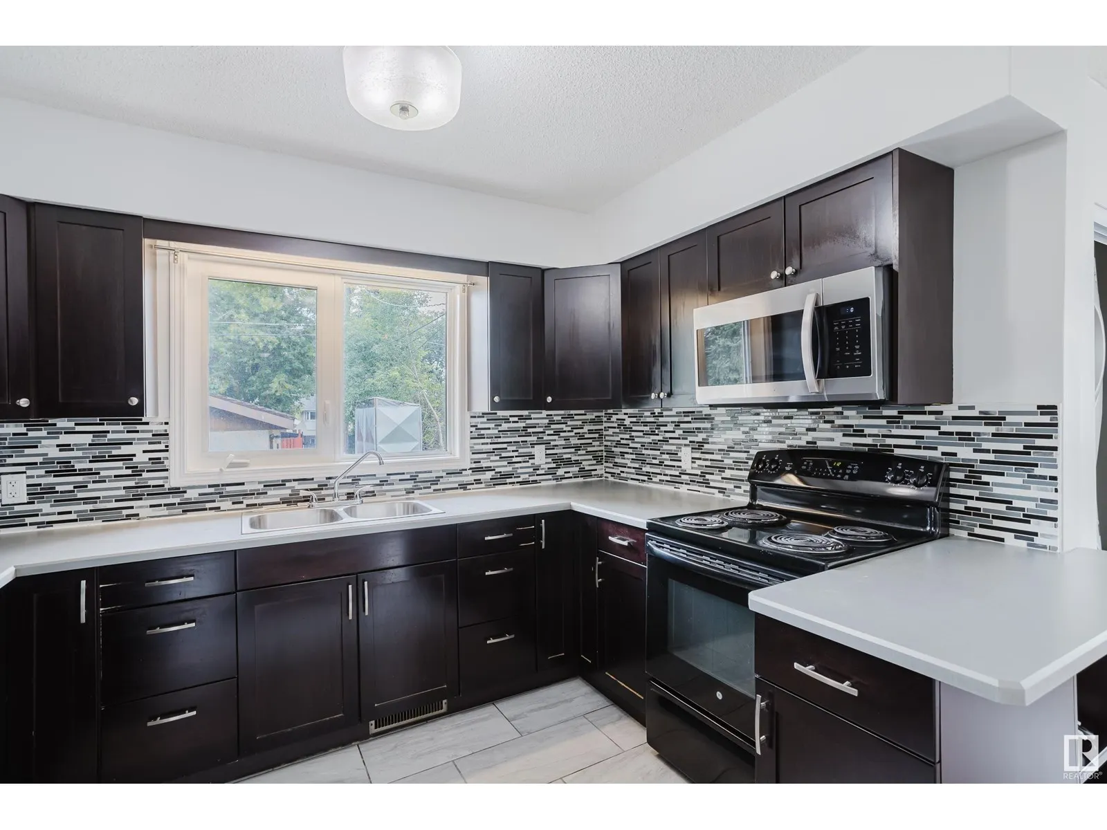 13203 140 ST NW