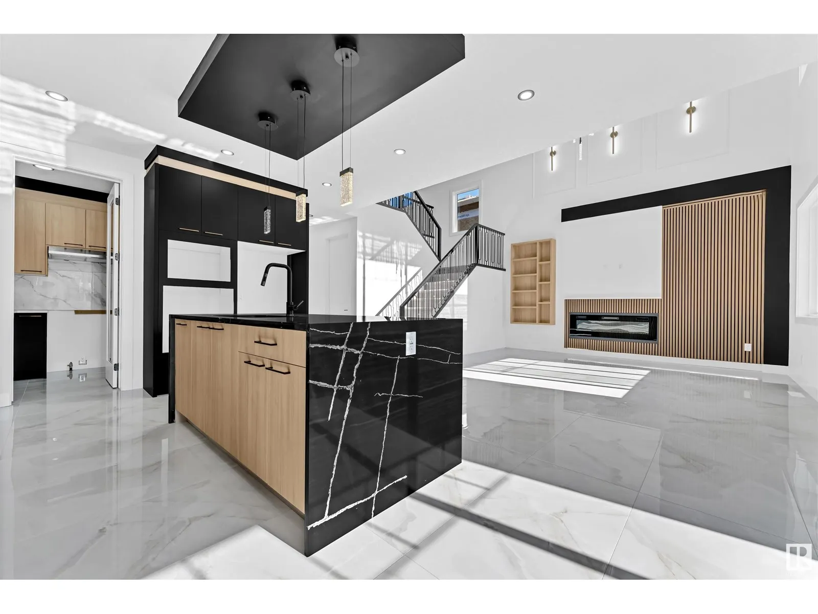 4008 40 ST