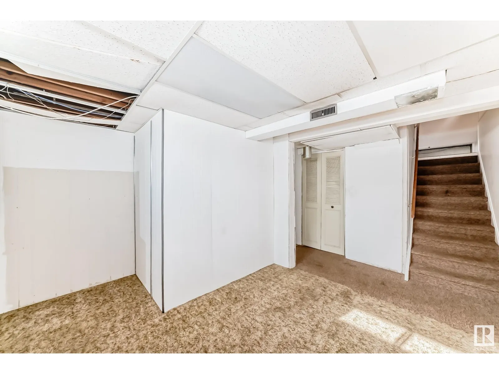 110 BRANTFORD ST