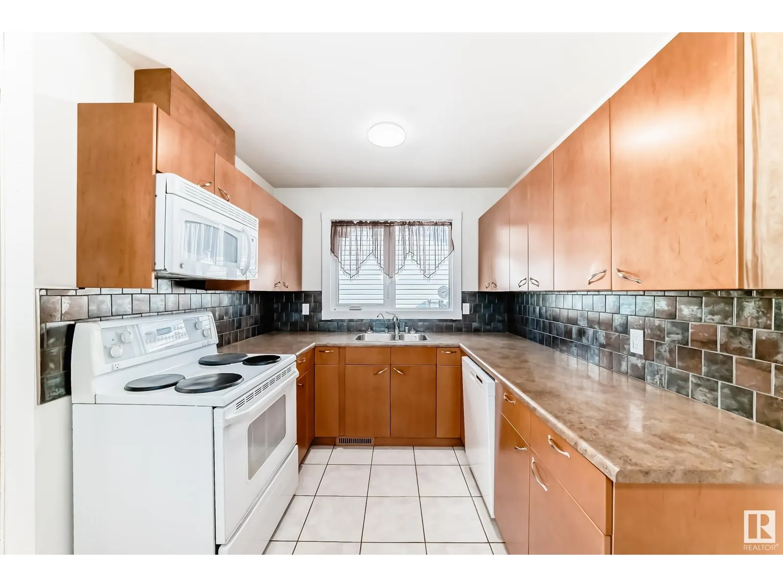 110 BRANTFORD ST