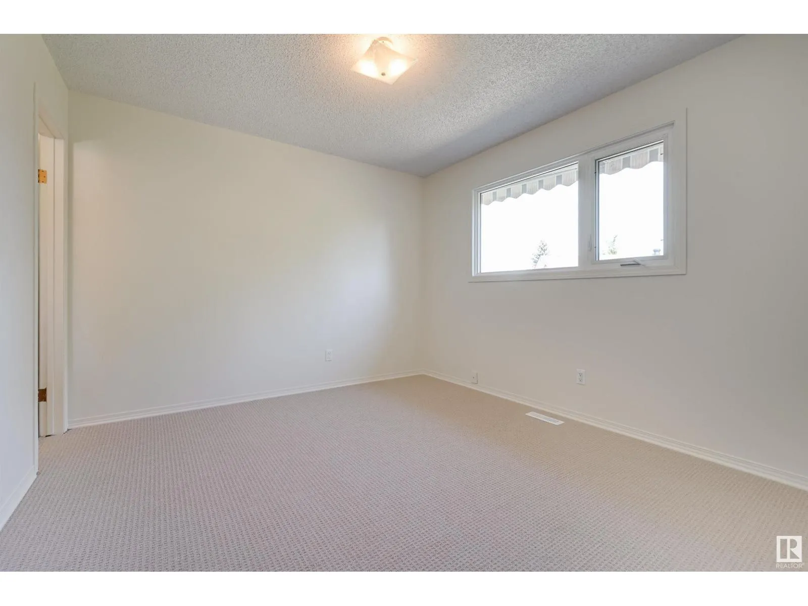 128 WESTBOURNE RD